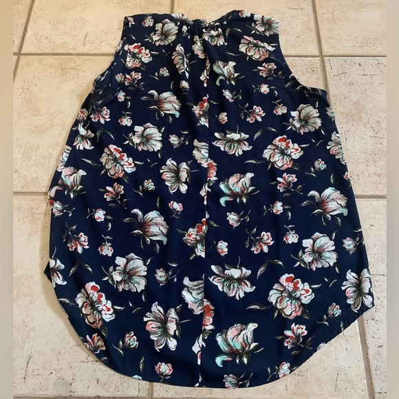 DR2 Navy Blue Floral Blouse, Size Large - Picture 4 of 6